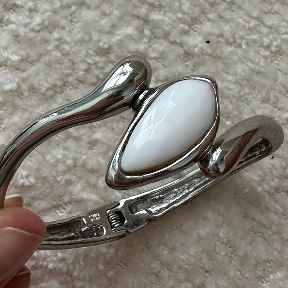 ALEXIS BITTAR SILVER BRACELET - Picture 1 of 4